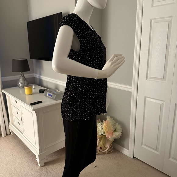 Black & white polka dot top- Caslon- XS - Picture 4 of 4